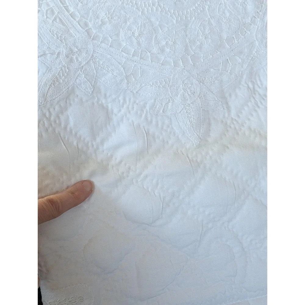 Vtg ARCH Heirloom Patchwork Hand Quilted White Battenberg Sham Lace Full Queen
